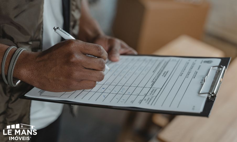 Vistoria de imóvel: o que é, por que é essencial e como fazer a coisa correta antes de comprar ou alugar